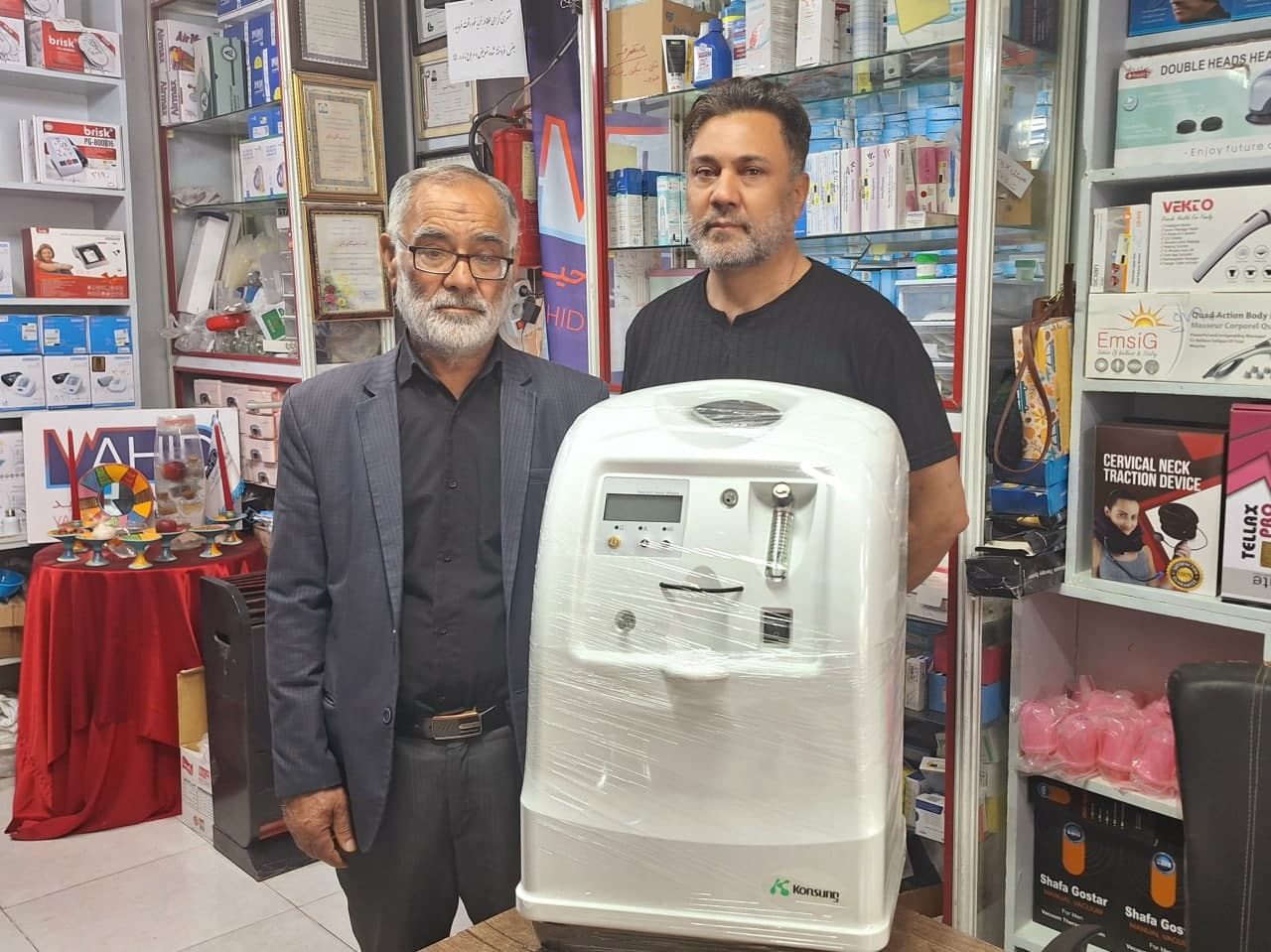 اهدای اکسیژن ساز غلامرضا بنجخی اهدای اکسیژن ساز غلامرضا بنجخی