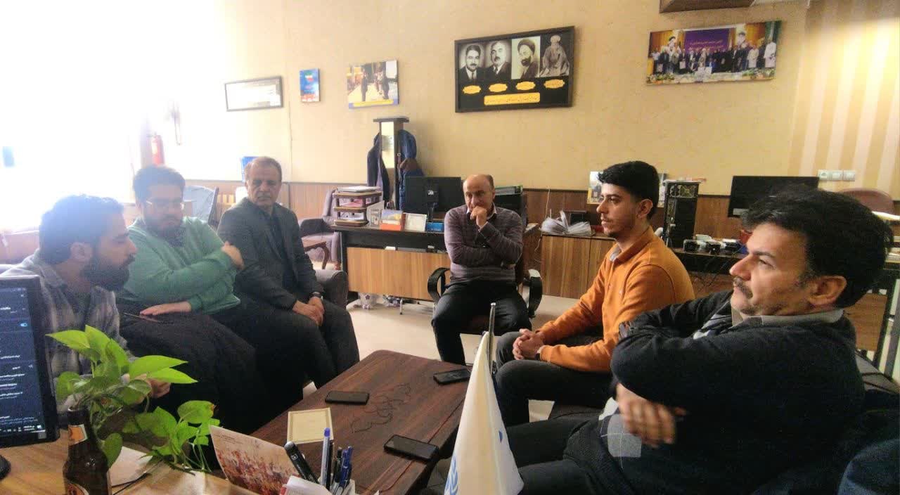 جلسه با فعالان رسانهای جلسه با فعالان رسانهای